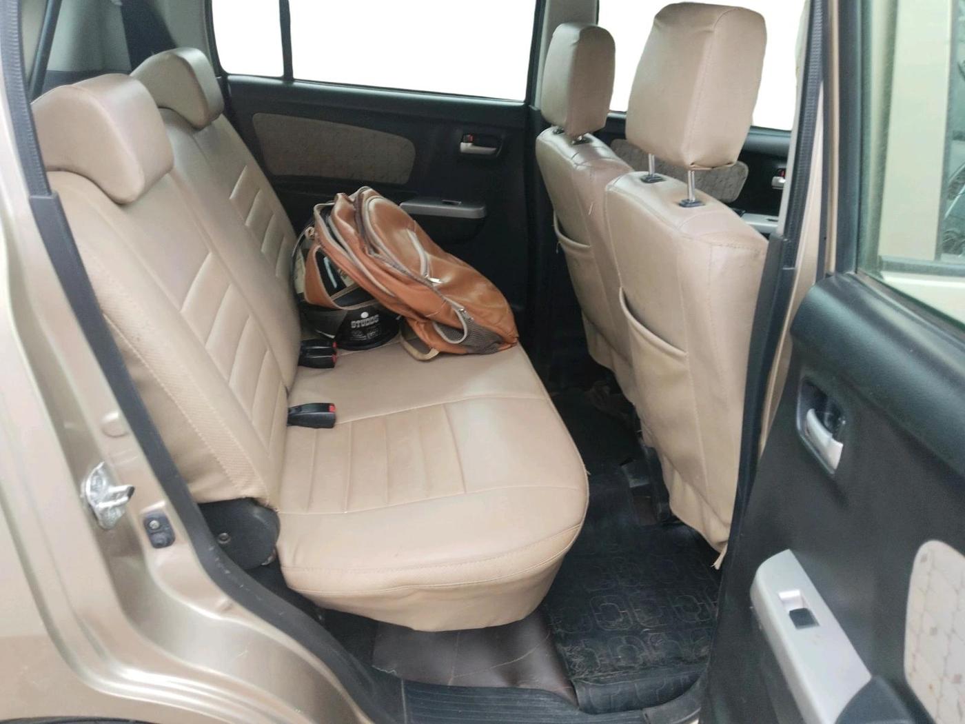 2014 Maruti Wagon R 1.0 VXI, Petrol, Manual, 32,890 km, interior