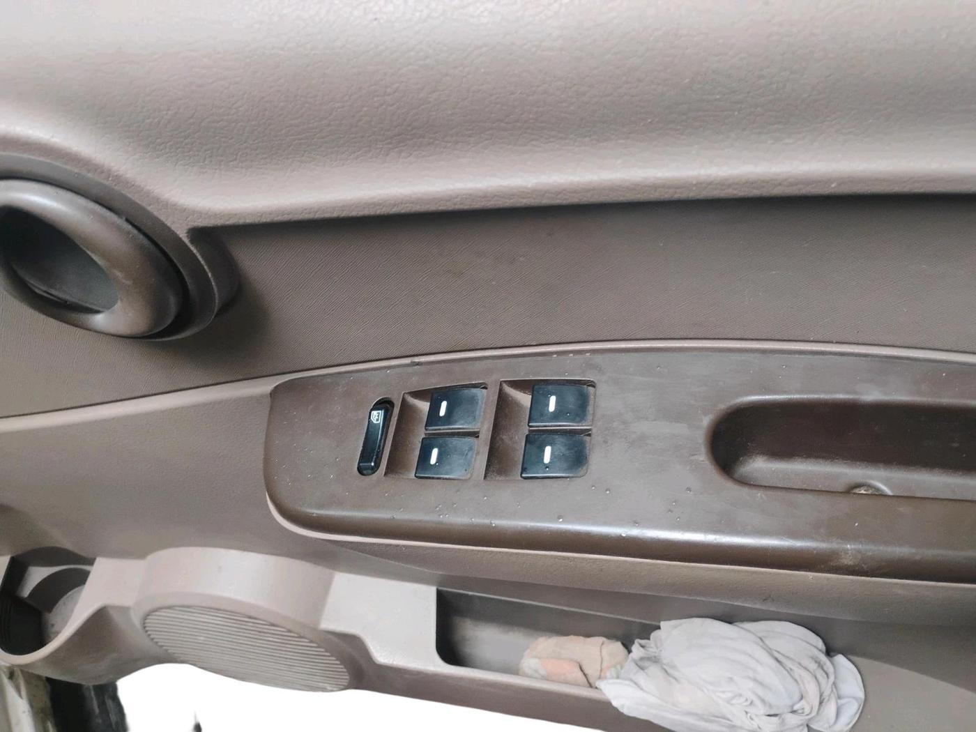 2012 Mahindra Xylo E4, Diesel, Manual, 53,438 km, interior