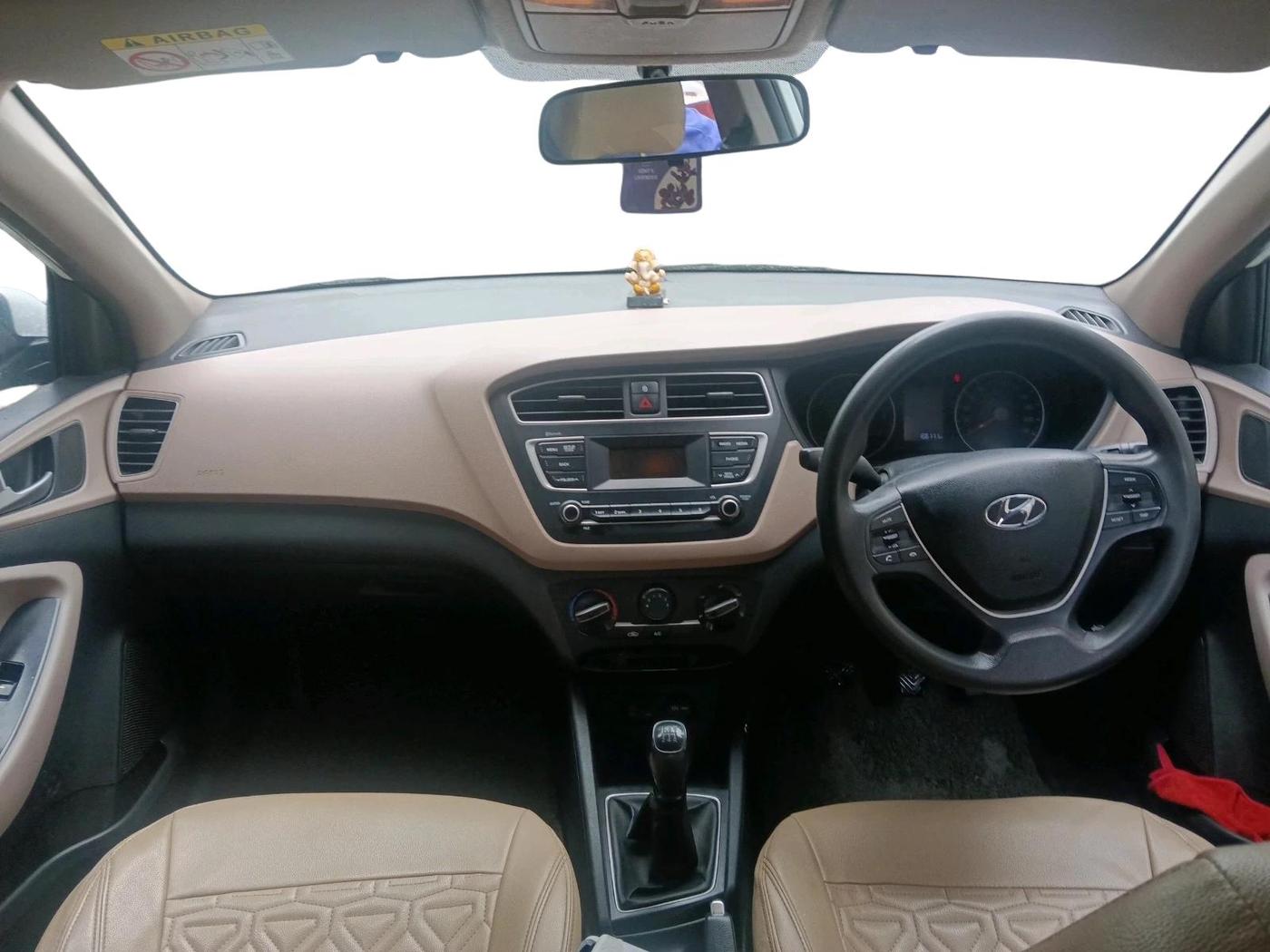 2019 Hyundai Elite i20 MAGNA PLUS 1.2, Petrol, Manual, 1,66,112 km, interior