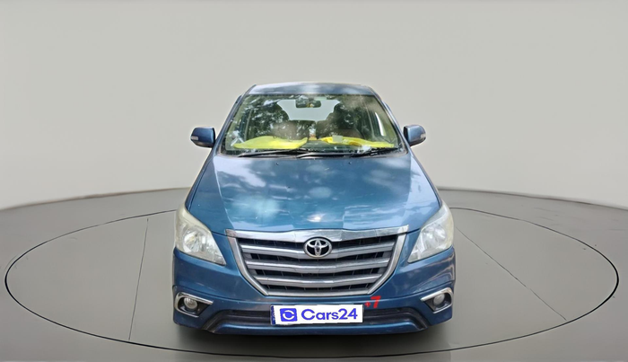 2012 Toyota Innova VX 2.5 8 STR, Diesel, Manual, 2,36,778 km, exterior