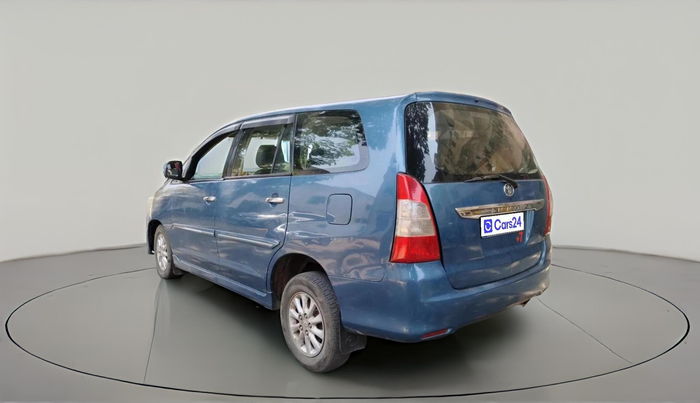 2012 Toyota Innova VX 2.5 8 STR, Diesel, Manual, 2,36,778 km, exterior