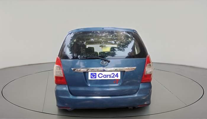 2012 Toyota Innova VX 2.5 8 STR, Diesel, Manual, 2,36,778 km, exterior