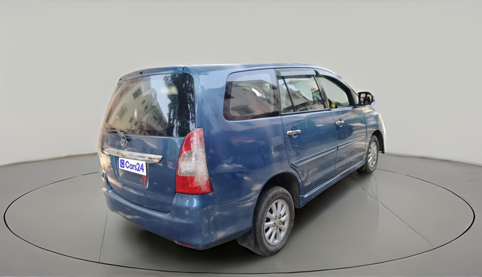 2012 Toyota Innova VX 2.5 8 STR, Diesel, Manual, 2,36,778 km, exterior