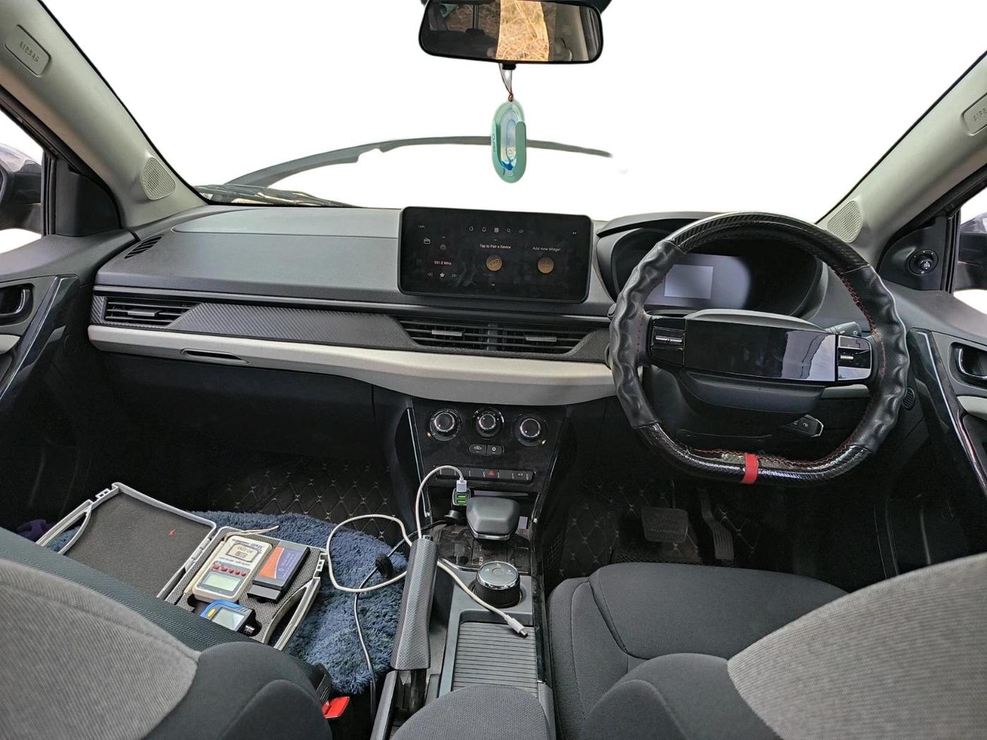 2025 Tata NEXON Pure Plus (S) 1.2 Petrol 6AMT, Petrol, Automatic, 4,955 km, interior