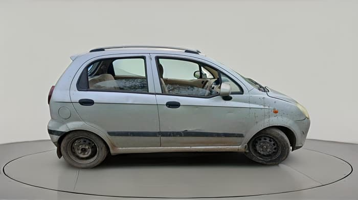 2011 Chevrolet Spark LT 1.0, CNG, Manual, 1,22,167 km, exterior
