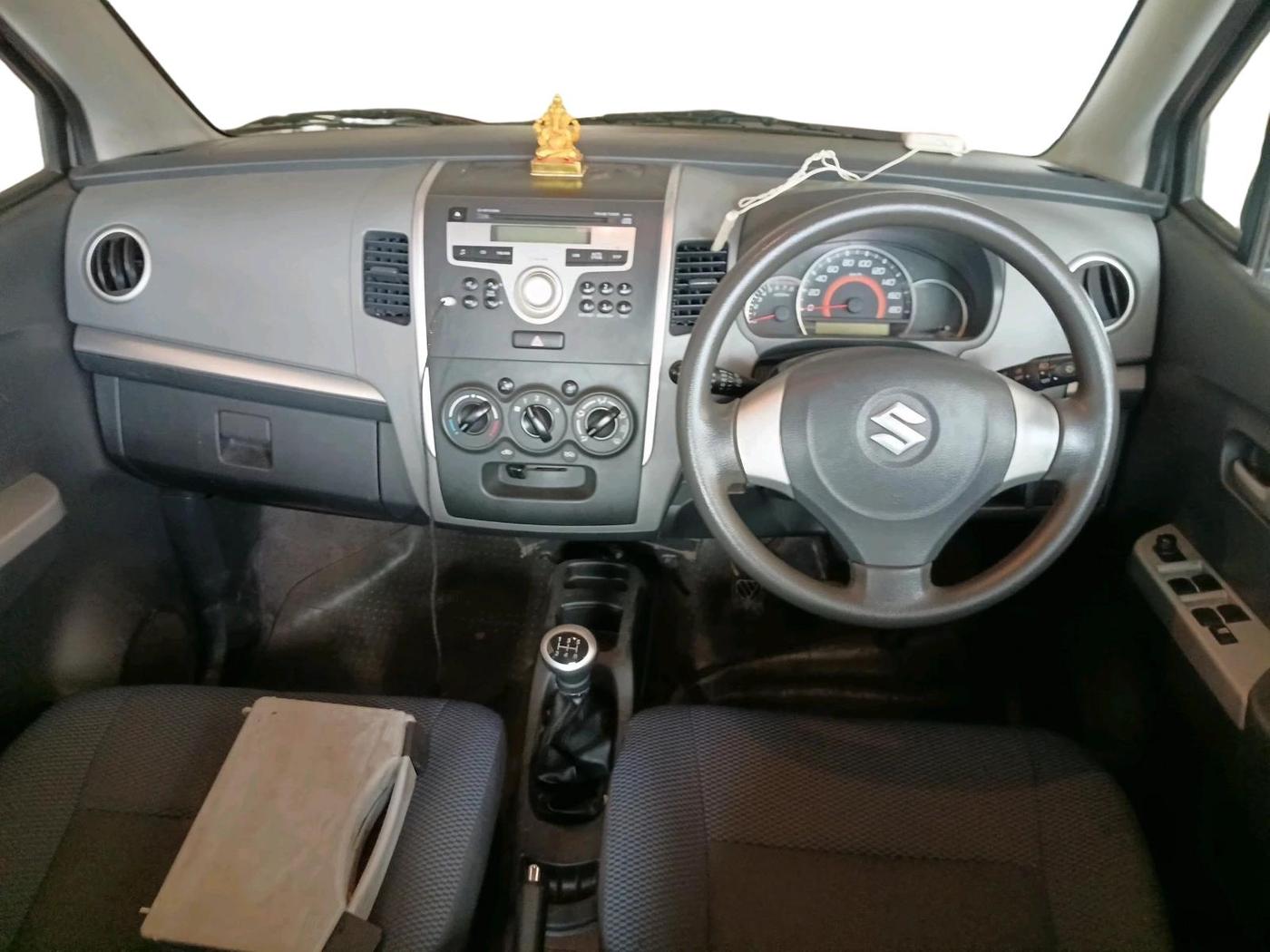 2011 Maruti Wagon R 1.0 VXI, Petrol, Manual, 44,724 km, interior