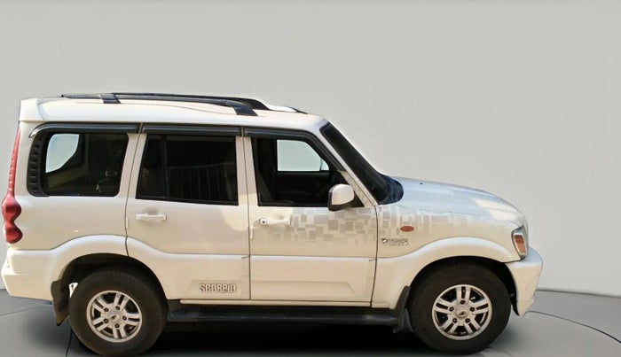 2014 Mahindra Scorpio VLX 2WD, Diesel, Manual, 1,12,771 km, exterior