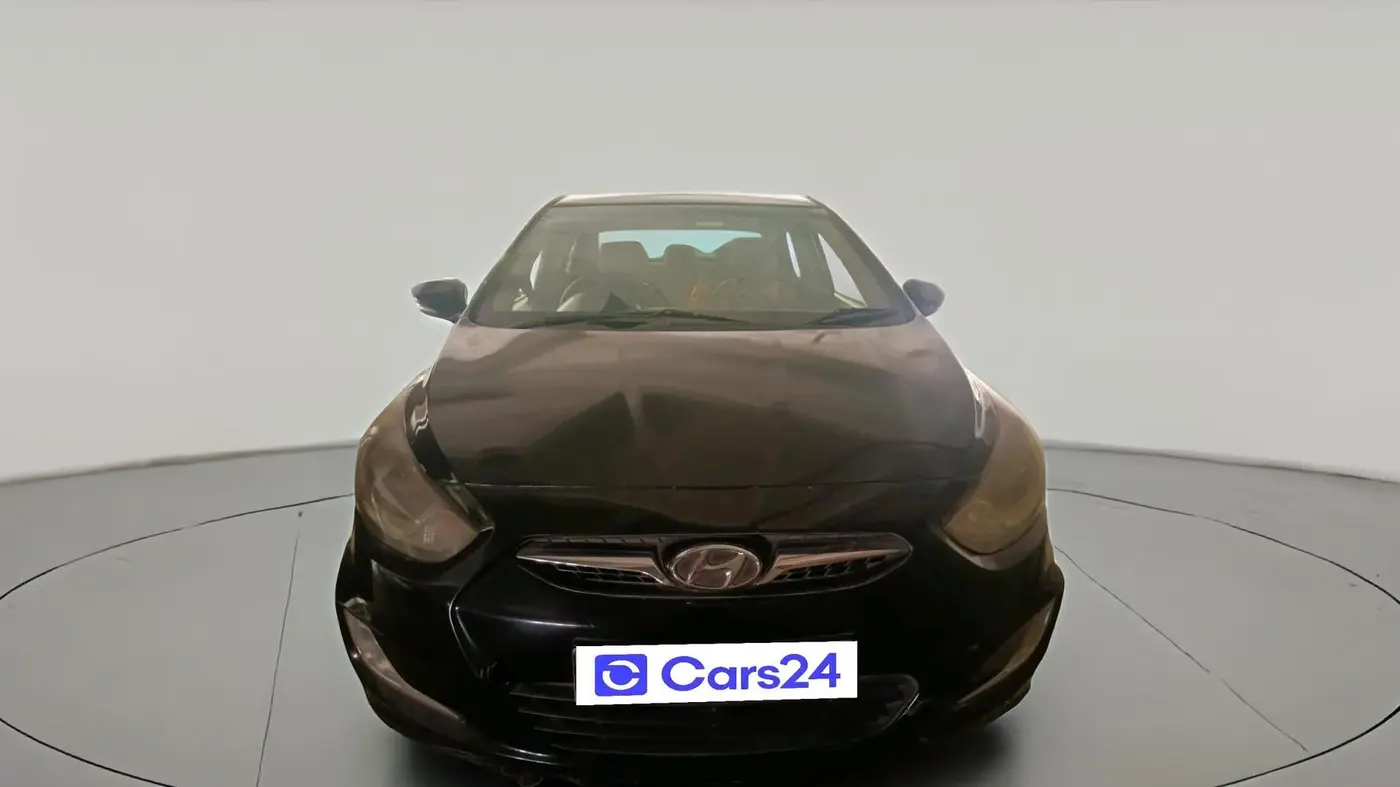 2011 Hyundai Verna FLUIDIC 1.6 CRDI SX, Diesel, Manual, 1,80,939 km, exterior
