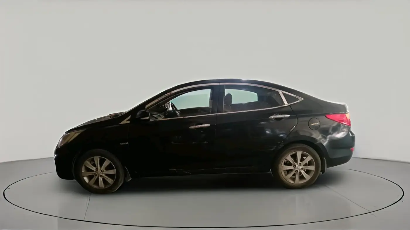 2011 Hyundai Verna FLUIDIC 1.6 CRDI SX, Diesel, Manual, 1,80,939 km, exterior