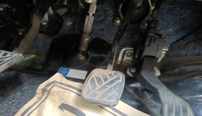 2013 Maruti Swift ZXI, Petrol, Manual, 1,11,158 km, interior