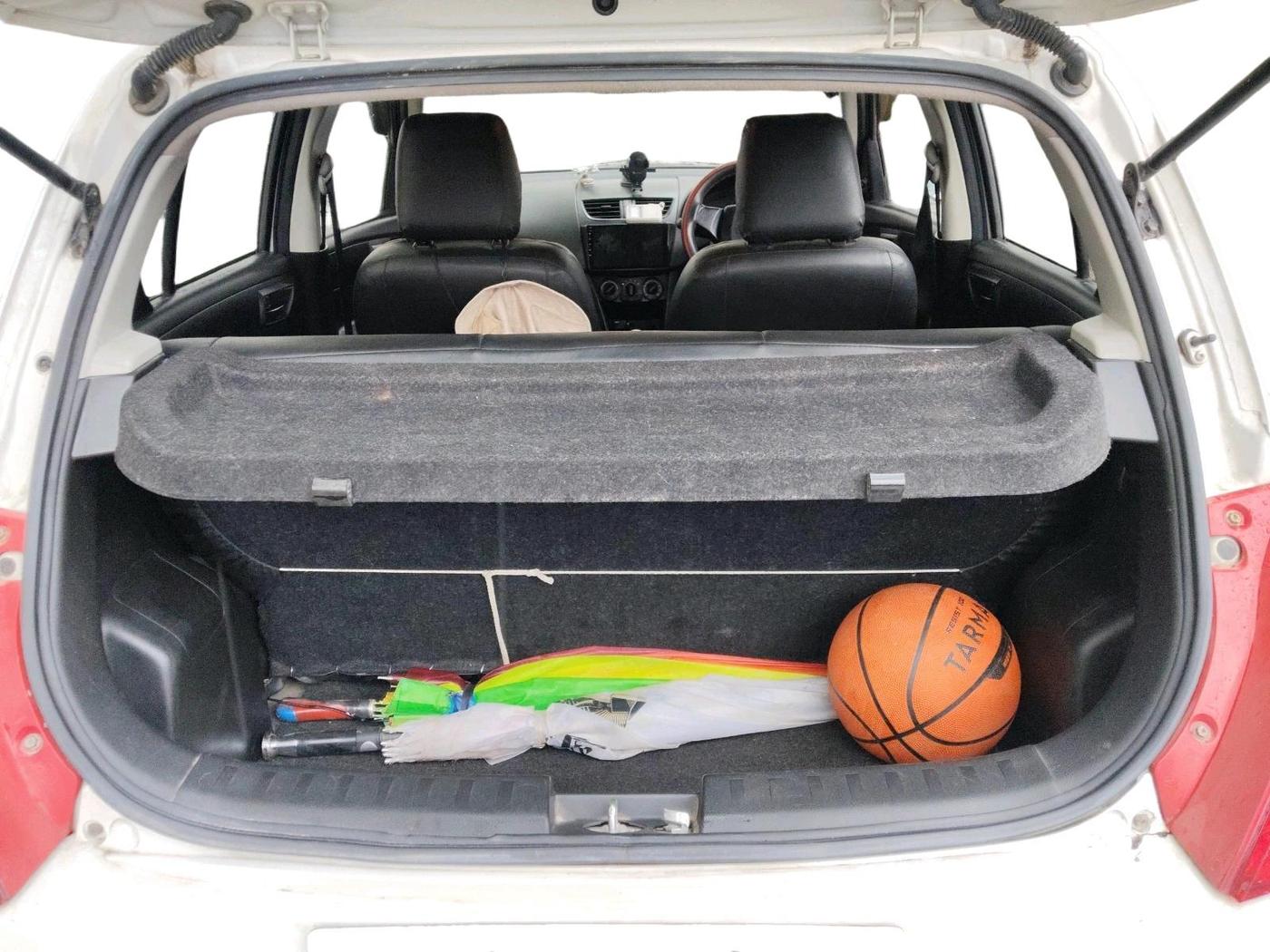 2014 Maruti Swift LXI, Petrol, Manual, 73,891 km, exterior