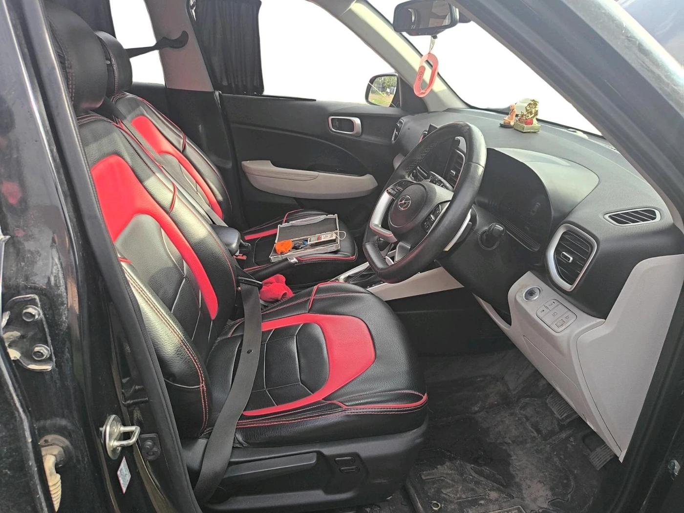 2023 Hyundai VENUE SX (O) 1.0 TURBO DCT, Petrol, Automatic, 29,199 km, interior