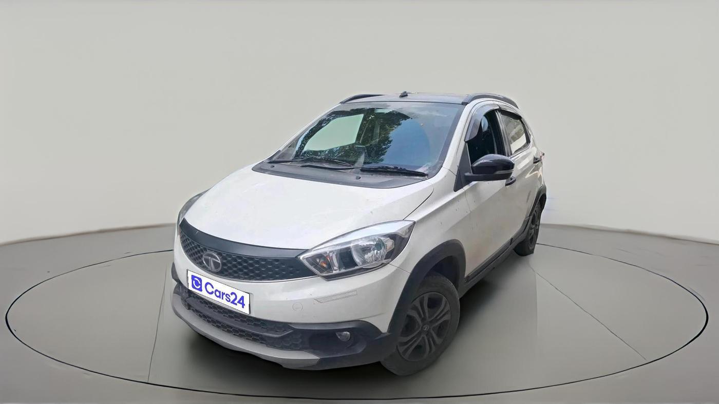 2018 Tata TIAGO NRG PETROL, CNG, Manual, 46,992 km, exterior