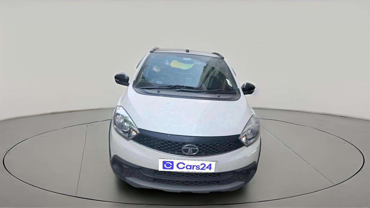 2018 Tata TIAGO NRG PETROL, CNG, Manual, 46,992 km, exterior