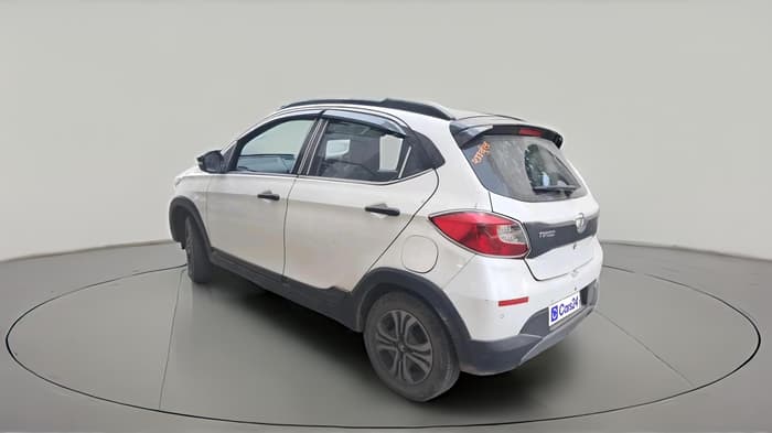 2018 Tata TIAGO NRG PETROL, CNG, Manual, 46,992 km, exterior