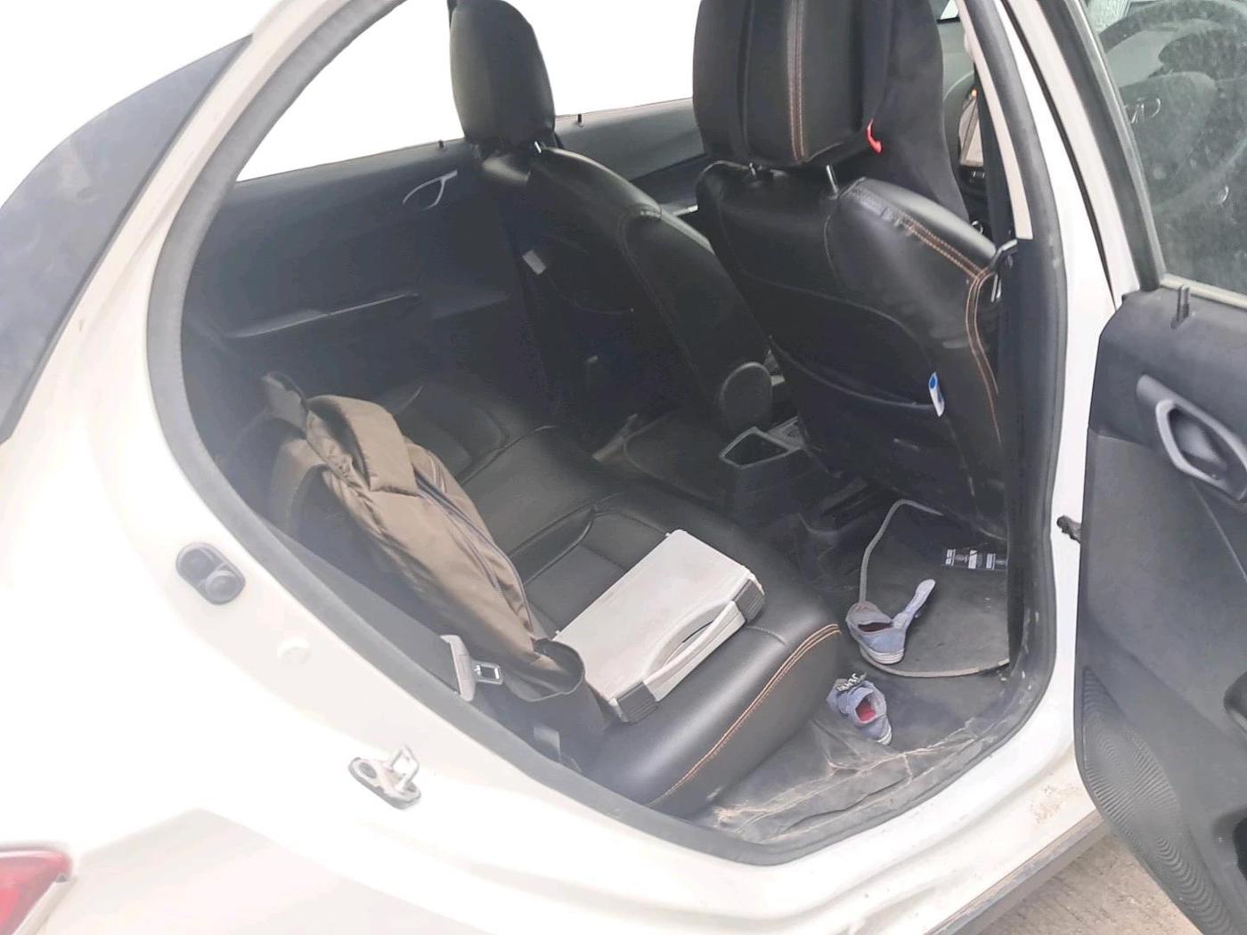 2018 Tata TIAGO NRG PETROL, CNG, Manual, 46,992 km, interior