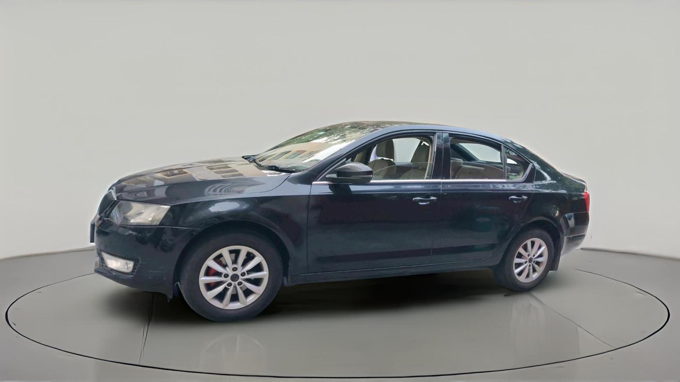 2013 Skoda Octavia AMBITION 2.0 TDI, Diesel, Manual, 92,417 km, exterior