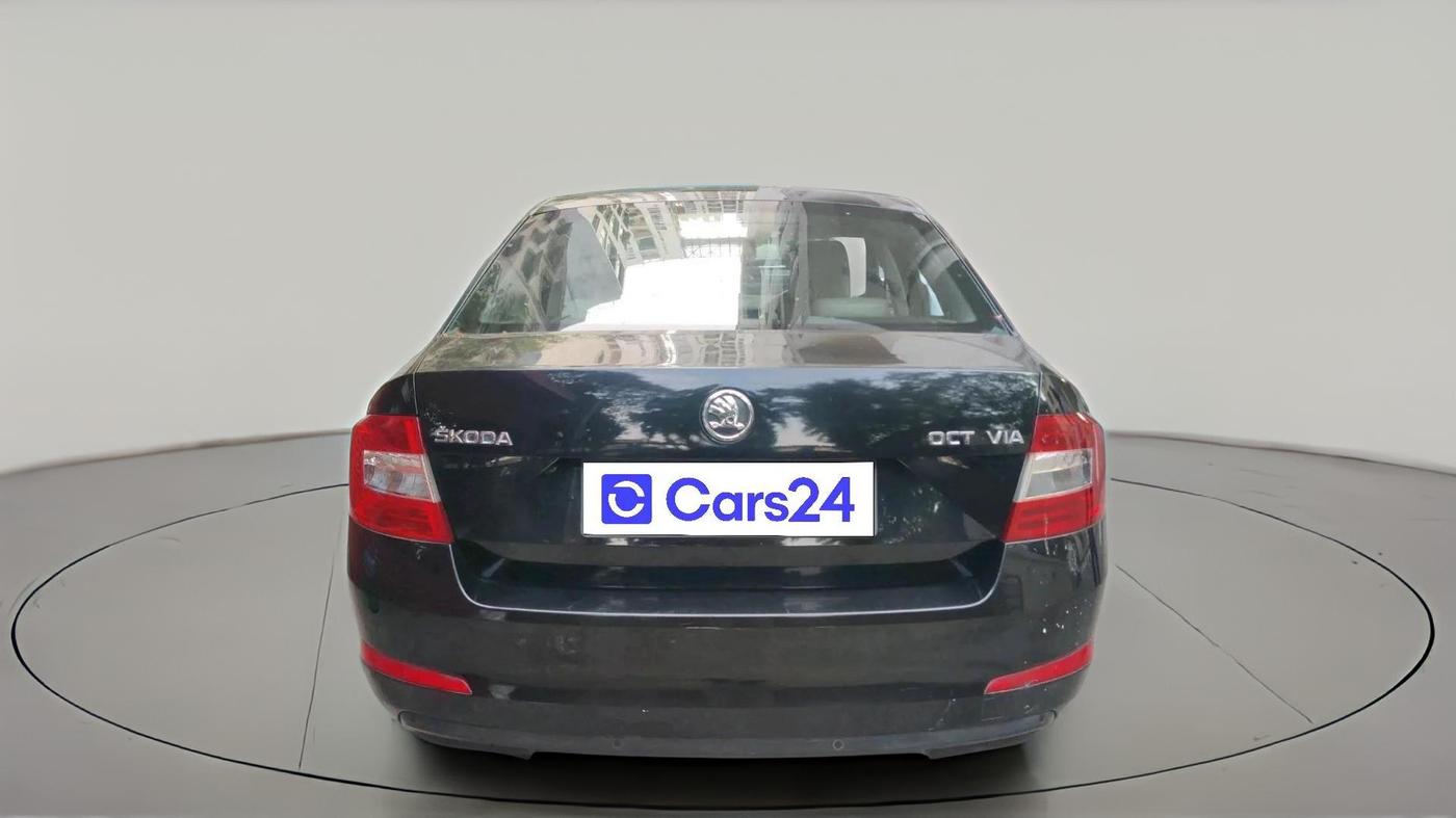 2013 Skoda Octavia AMBITION 2.0 TDI, Diesel, Manual, 92,417 km, exterior