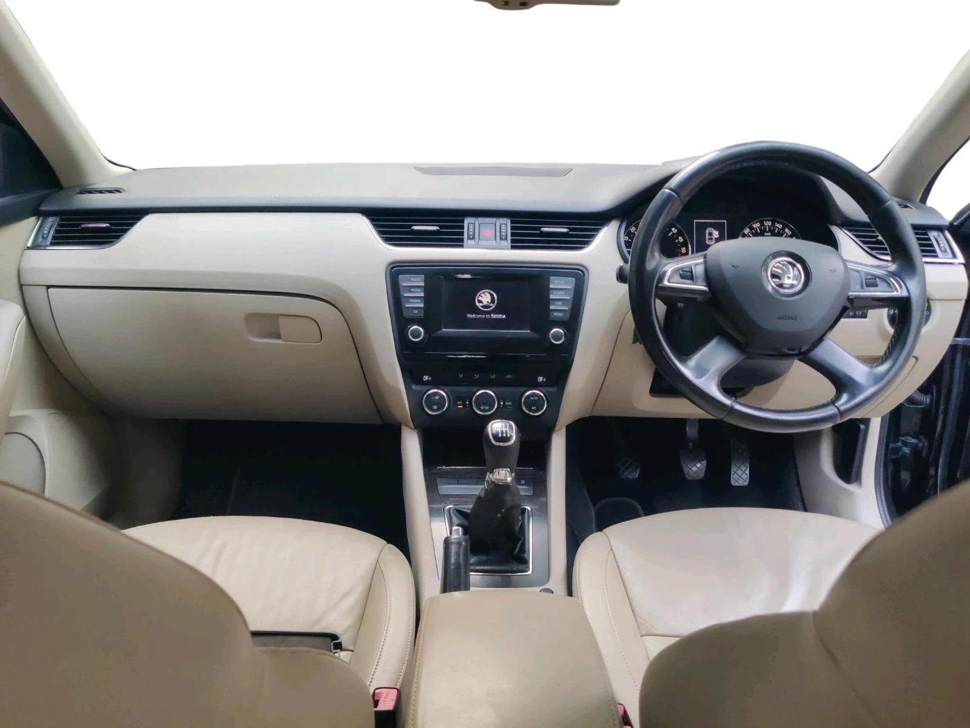 2013 Skoda Octavia AMBITION 2.0 TDI, Diesel, Manual, 92,417 km, interior