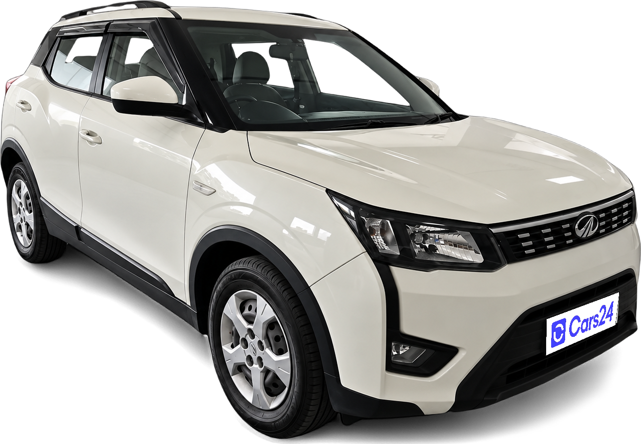 2019 Mahindra XUV300 - SUV - Petrol - Manual - ₹4.95 lakh