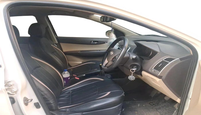 2013 Hyundai i20 SPORTZ 1.2, Petrol, Manual, 88,931 km, interior