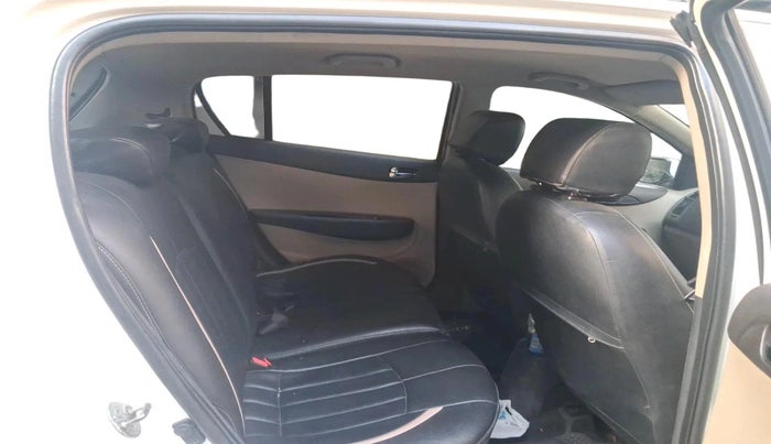 2013 Hyundai i20 SPORTZ 1.2, Petrol, Manual, 88,931 km, interior