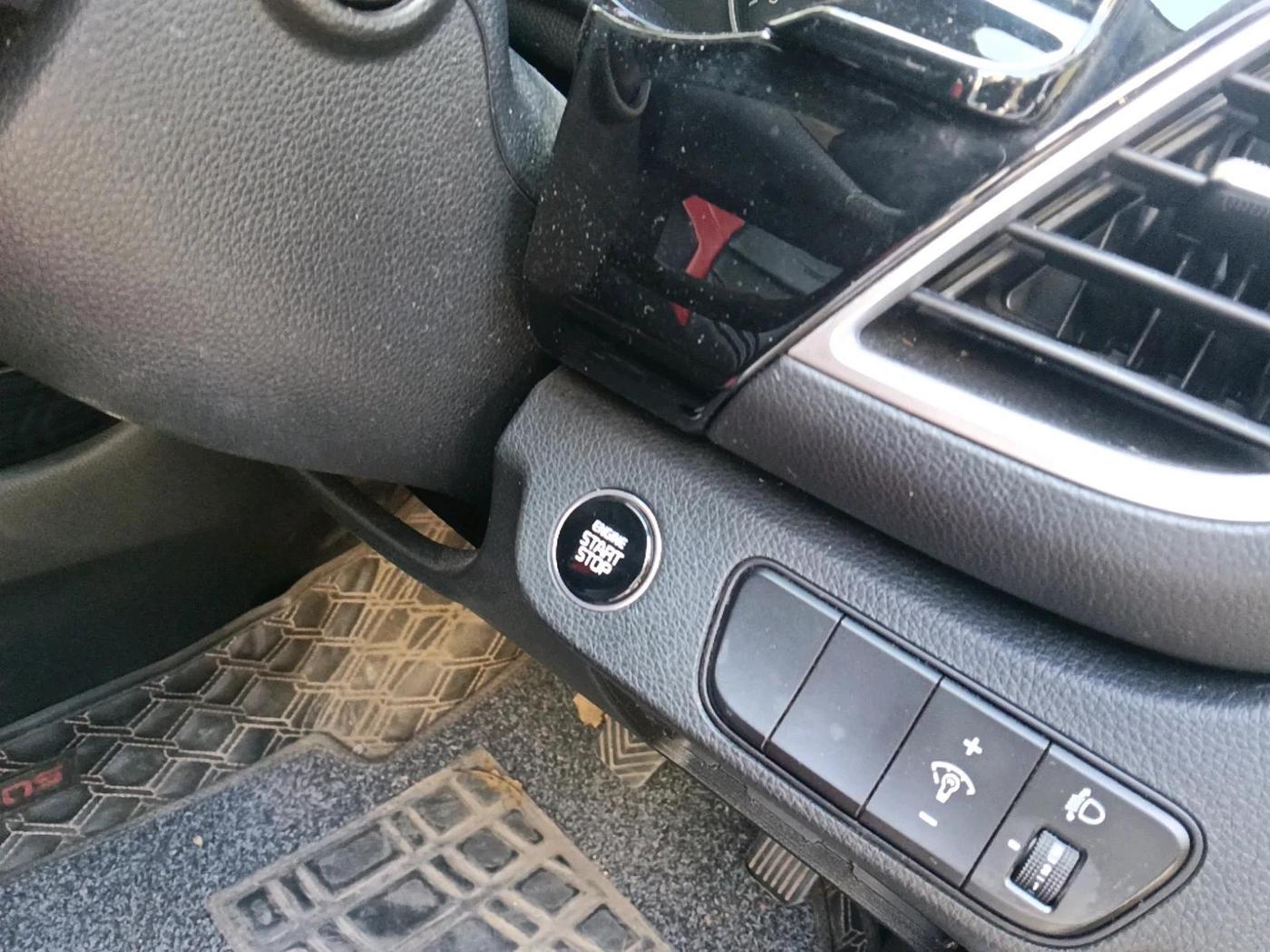 2021 KIA SELTOS HTK PLUS 1.5 IMT, Petrol, Manual, 33,000 km, interior