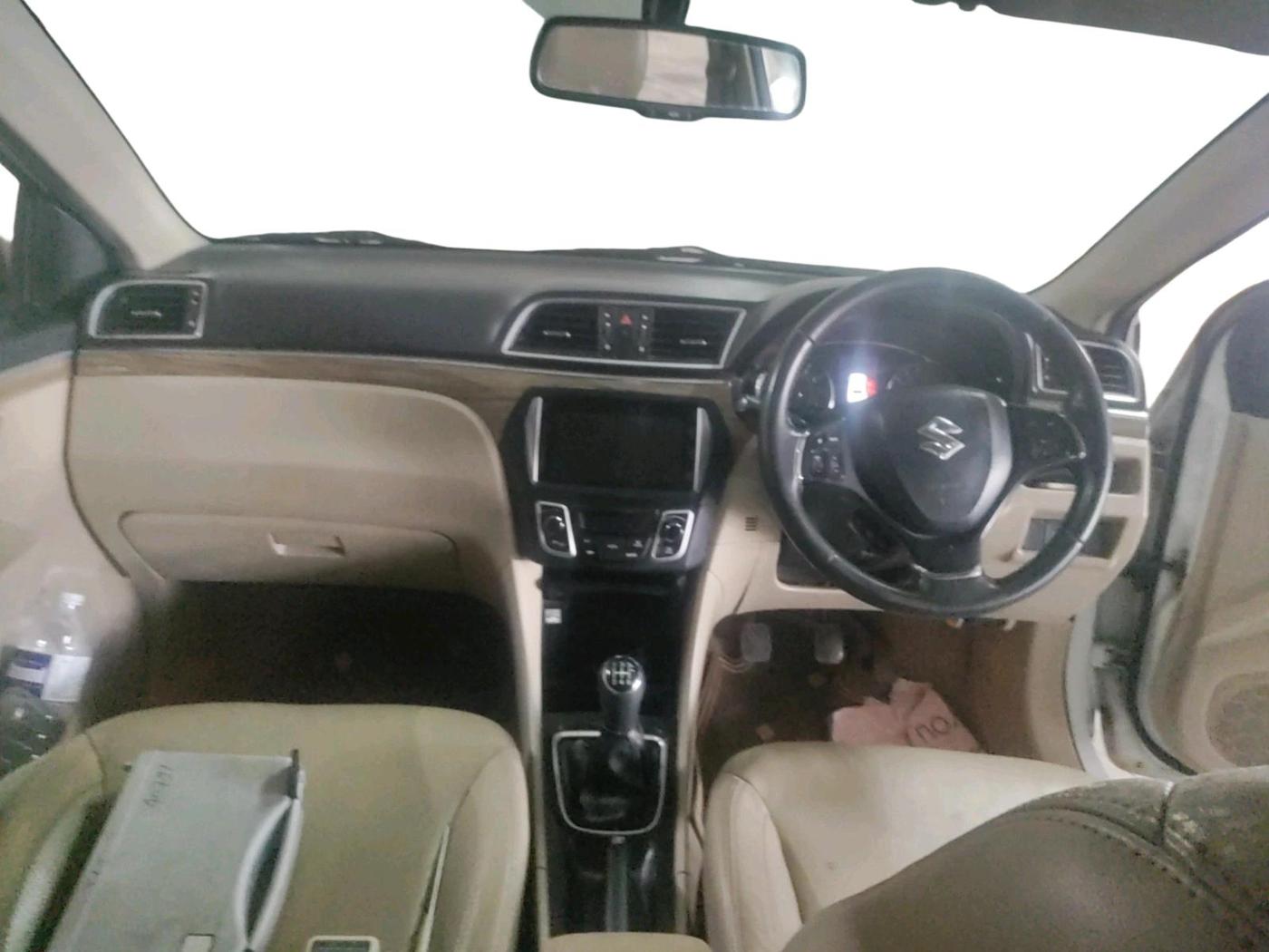 2018 Maruti Ciaz ALPHA 1.5 SHVS PETROL, Petrol, Manual, 70,649 km, interior