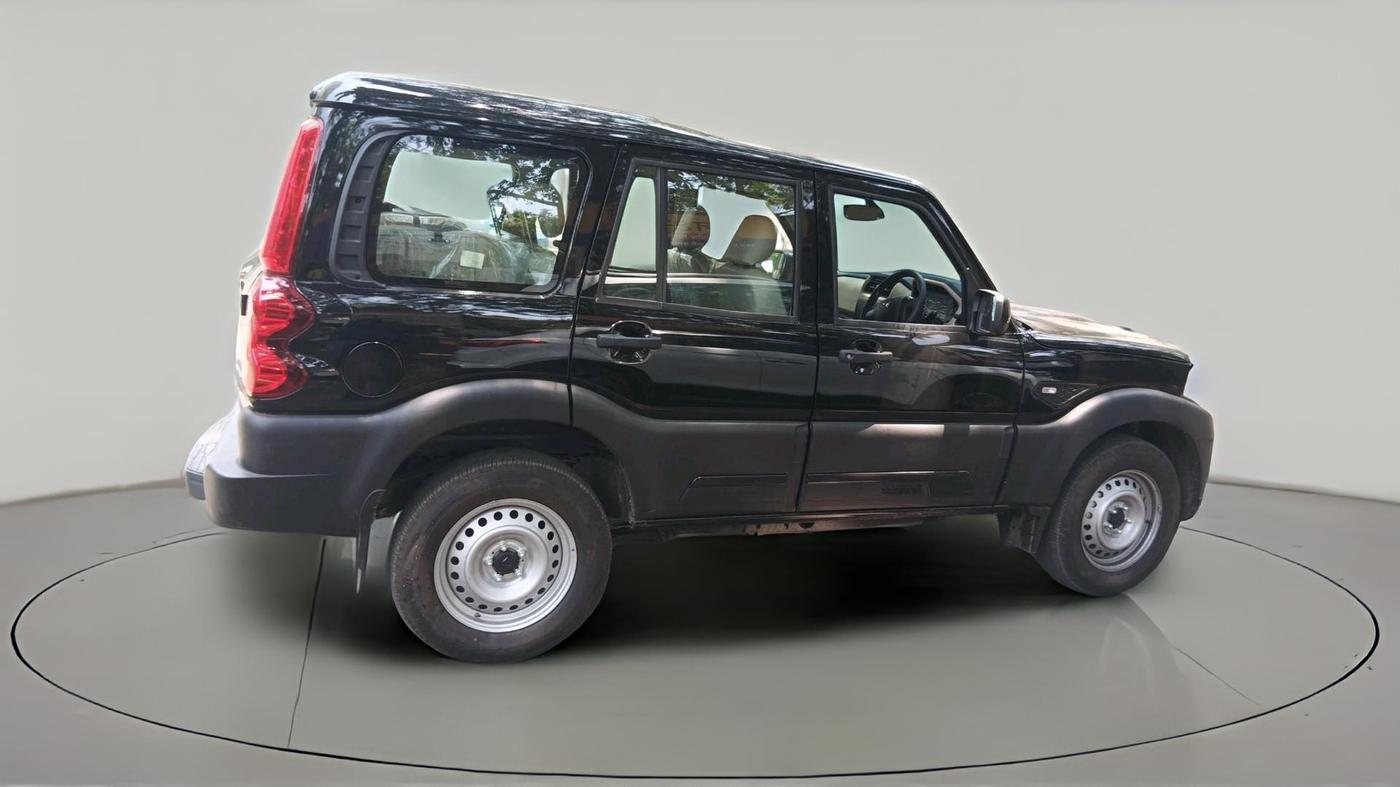 2026 Mahindra SCORPIO CLASSIC S 7STR, Diesel, Manual, 412 km, exterior