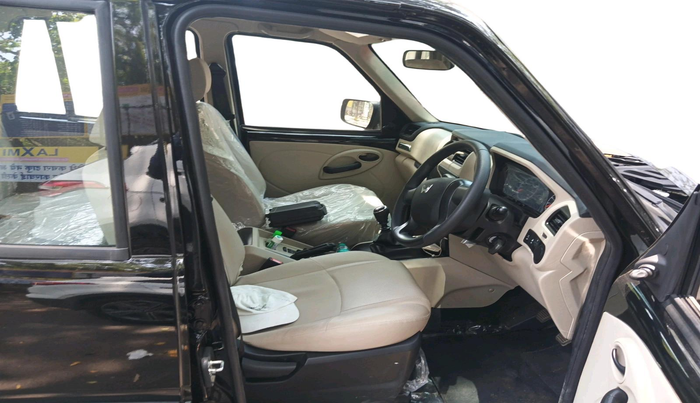 2026 Mahindra SCORPIO CLASSIC S 7STR, Diesel, Manual, 412 km, interior