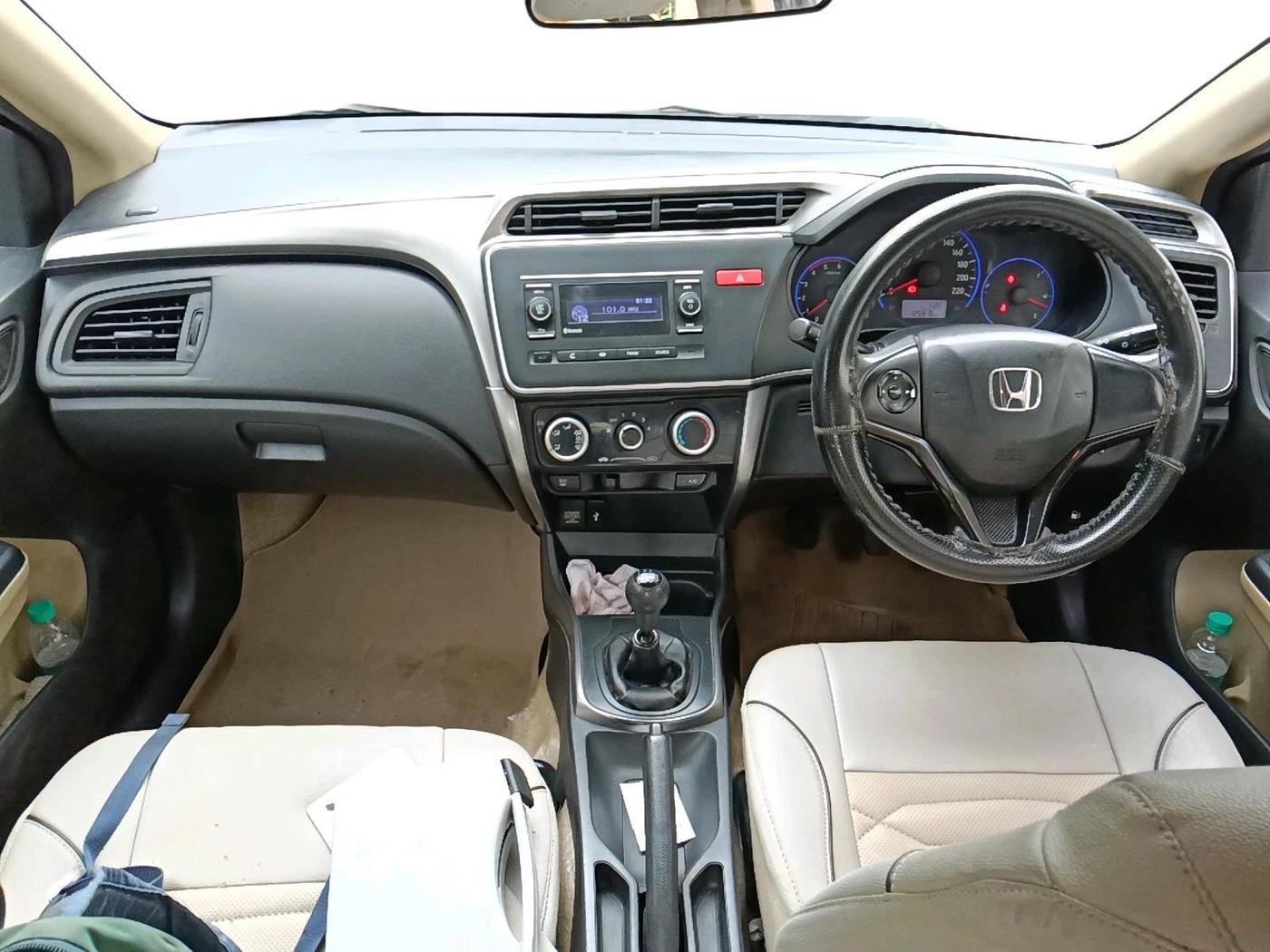 2014 Honda City 1.5L I-DTEC S, Diesel, Manual, 1,25,919 km, interior