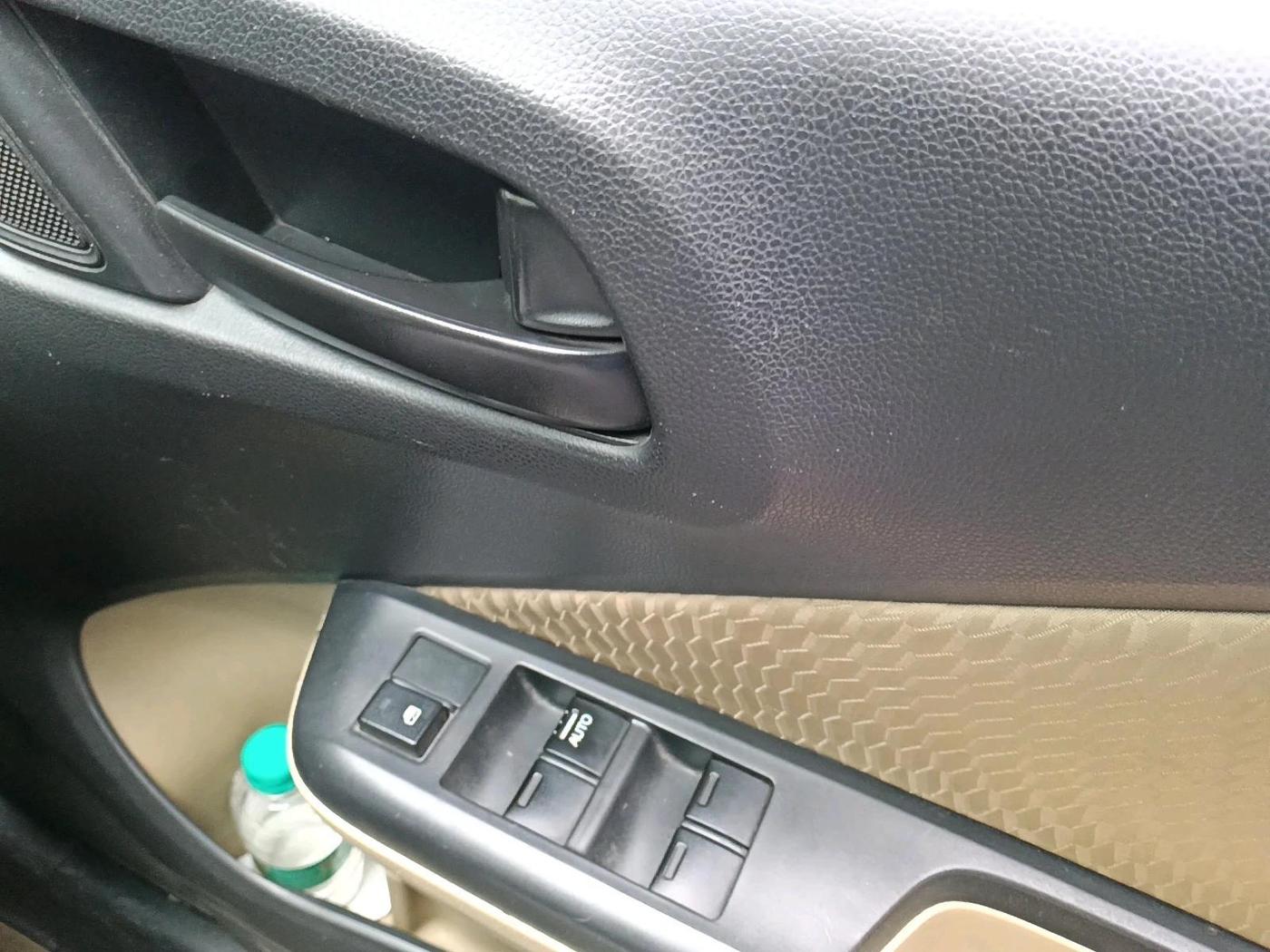 2014 Honda City 1.5L I-DTEC S, Diesel, Manual, 1,25,919 km, interior