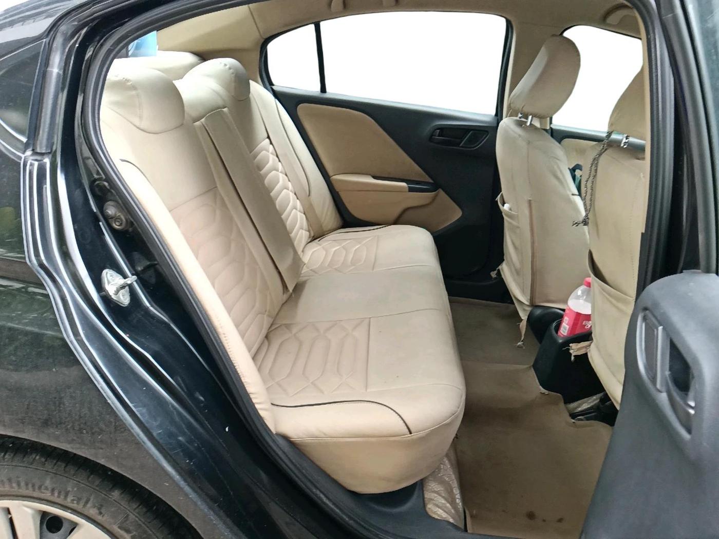 2014 Honda City 1.5L I-DTEC S, Diesel, Manual, 1,25,919 km, interior