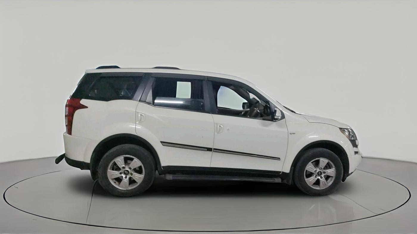 2012 Mahindra XUV500 W8, Diesel, Manual, 1,20,794 km, exterior