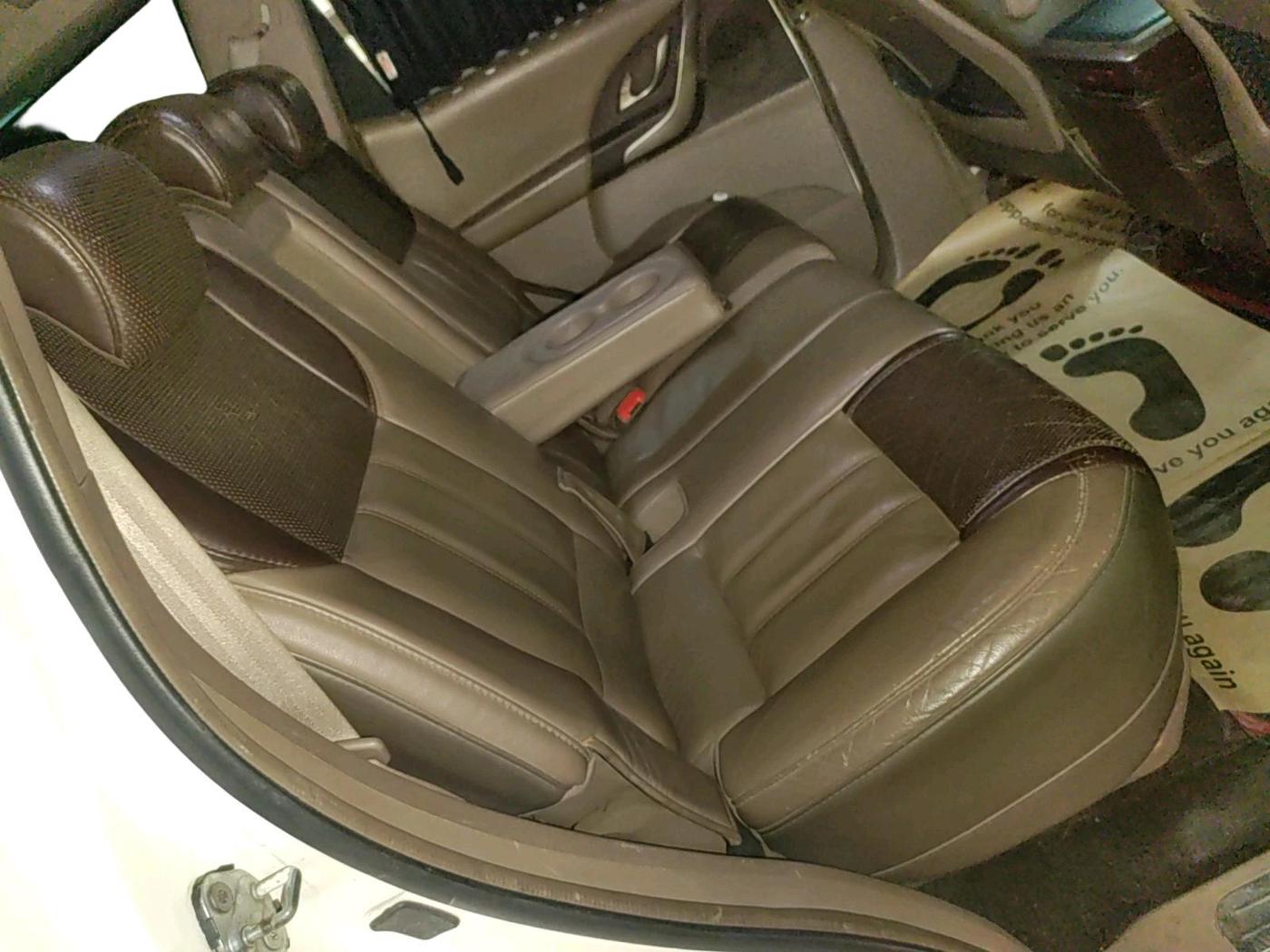 2012 Mahindra XUV500 W8, Diesel, Manual, 1,20,794 km, interior