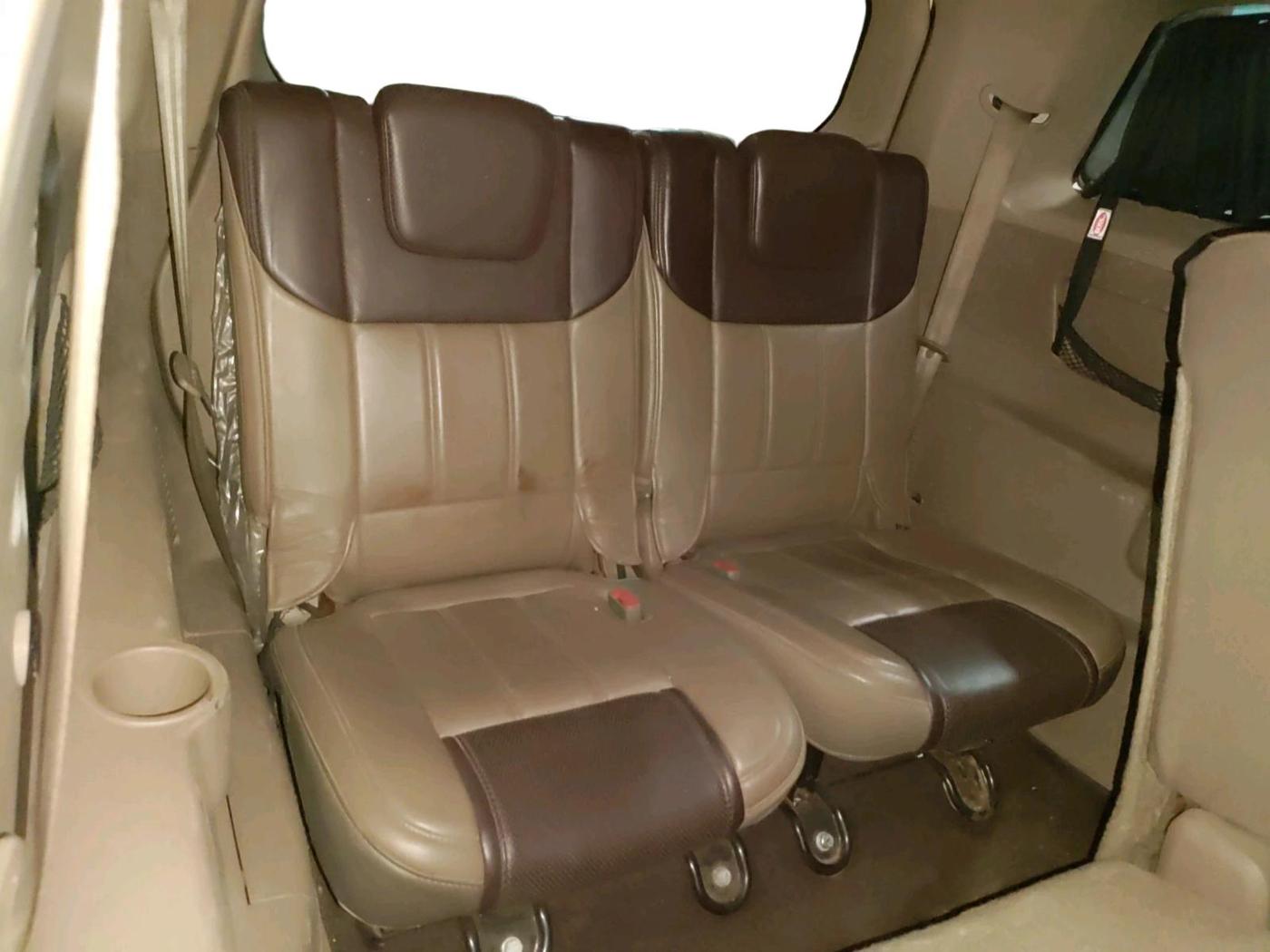 2012 Mahindra XUV500 W8, Diesel, Manual, 1,20,794 km, interior