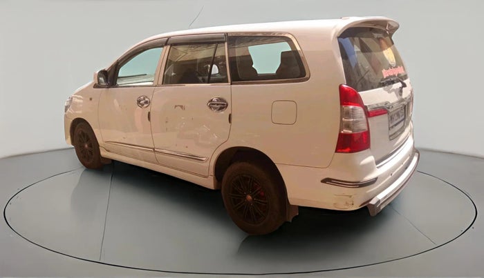 2016 Toyota Innova 2.5 GX 7 STR, Diesel, Manual, 1,36,340 km, exterior