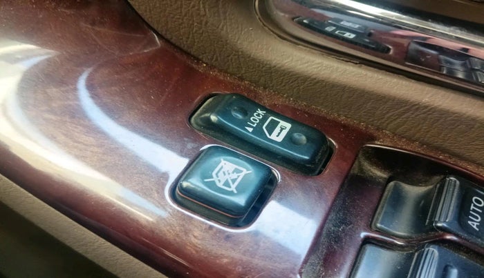 2016 Toyota Innova 2.5 GX 7 STR, Diesel, Manual, 1,36,340 km, interior