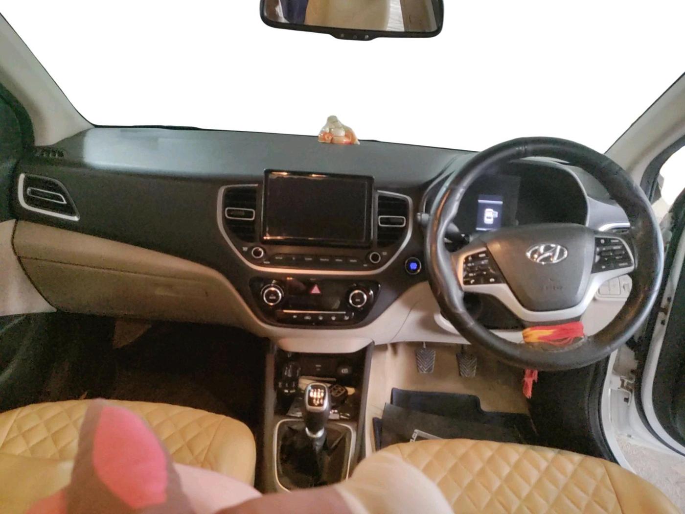 2022 Hyundai Verna SX 1.5 VTVT, Petrol, Manual, 45,670 km, interior