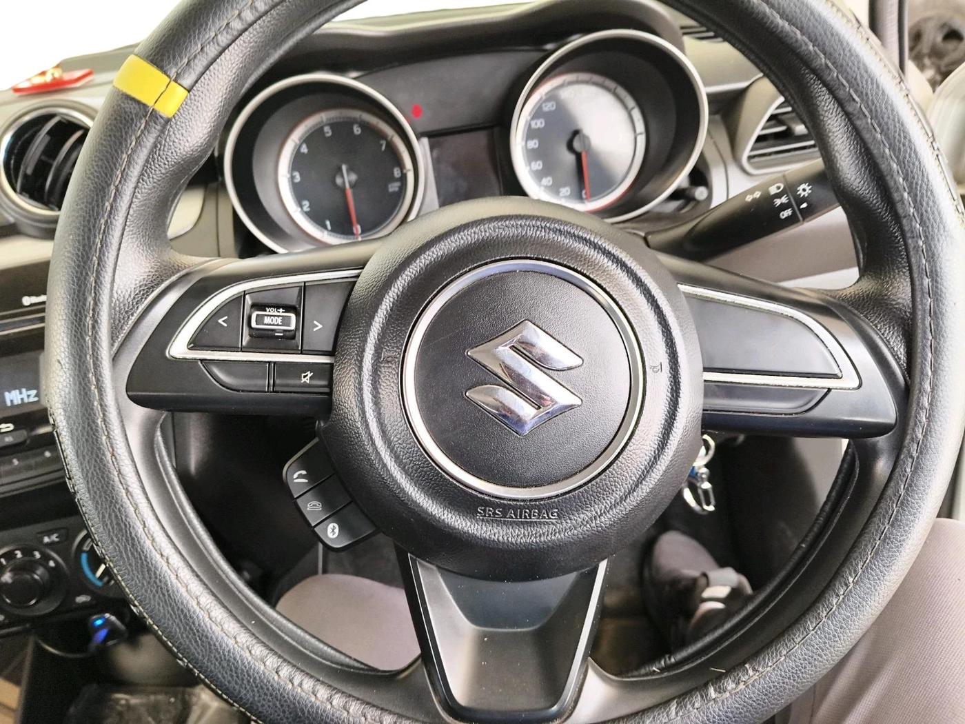 2020 Maruti Swift VXI, Petrol, Manual, 37,927 km, interior