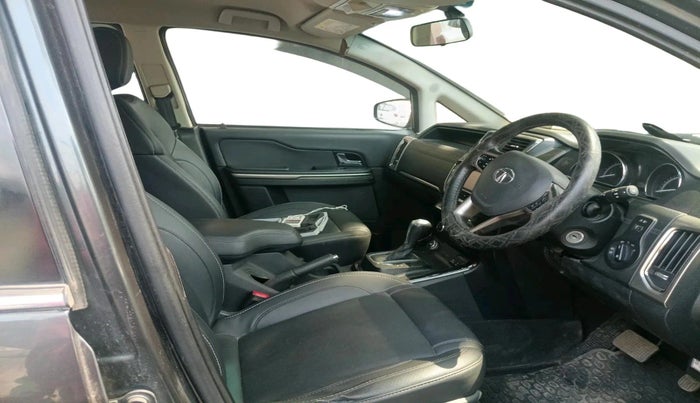 2017 Tata Hexa XTA 4X2 7 STR, Diesel, Automatic, 57,432 km, interior