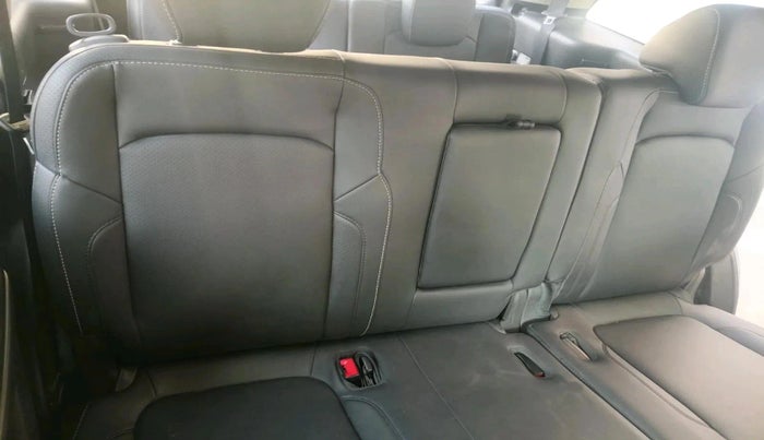 2017 Tata Hexa XTA 4X2 7 STR, Diesel, Automatic, 57,432 km, interior