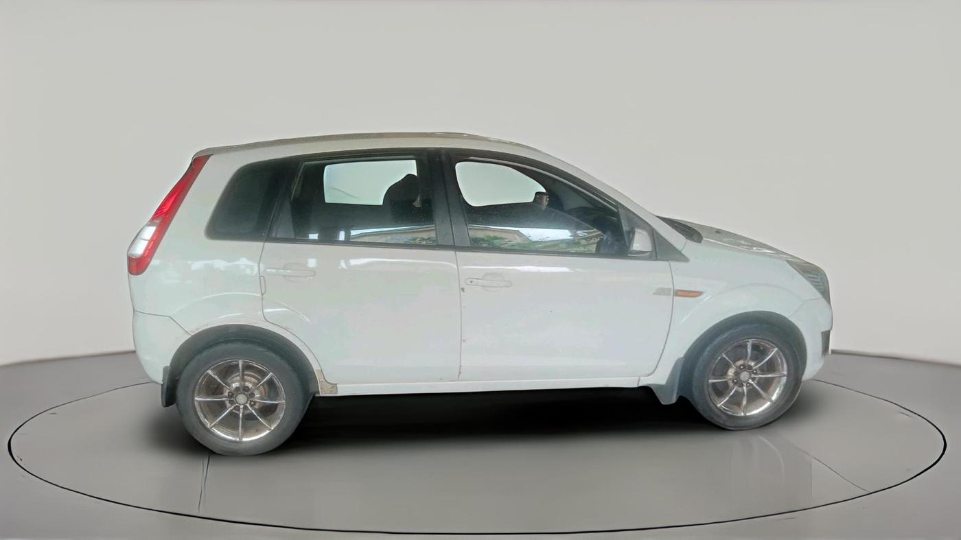 2013 Ford Figo ZXI 1.4 DIESEL, Diesel, Manual, 1,06,084 km, exterior