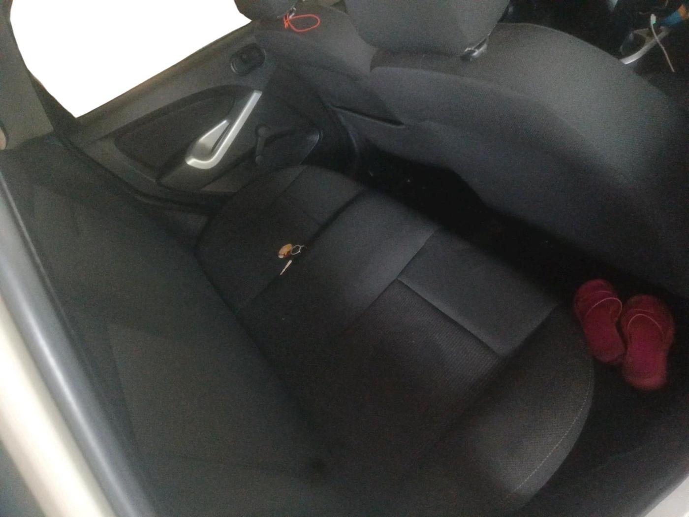 2013 Ford Figo ZXI 1.4 DIESEL, Diesel, Manual, 1,06,084 km, interior