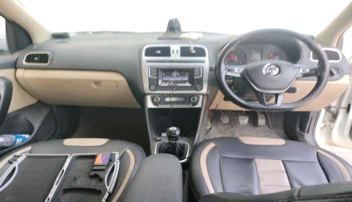 2016 Volkswagen Ameo HIGHLINE1.2L, CNG, Manual, 1,51,540 km, interior