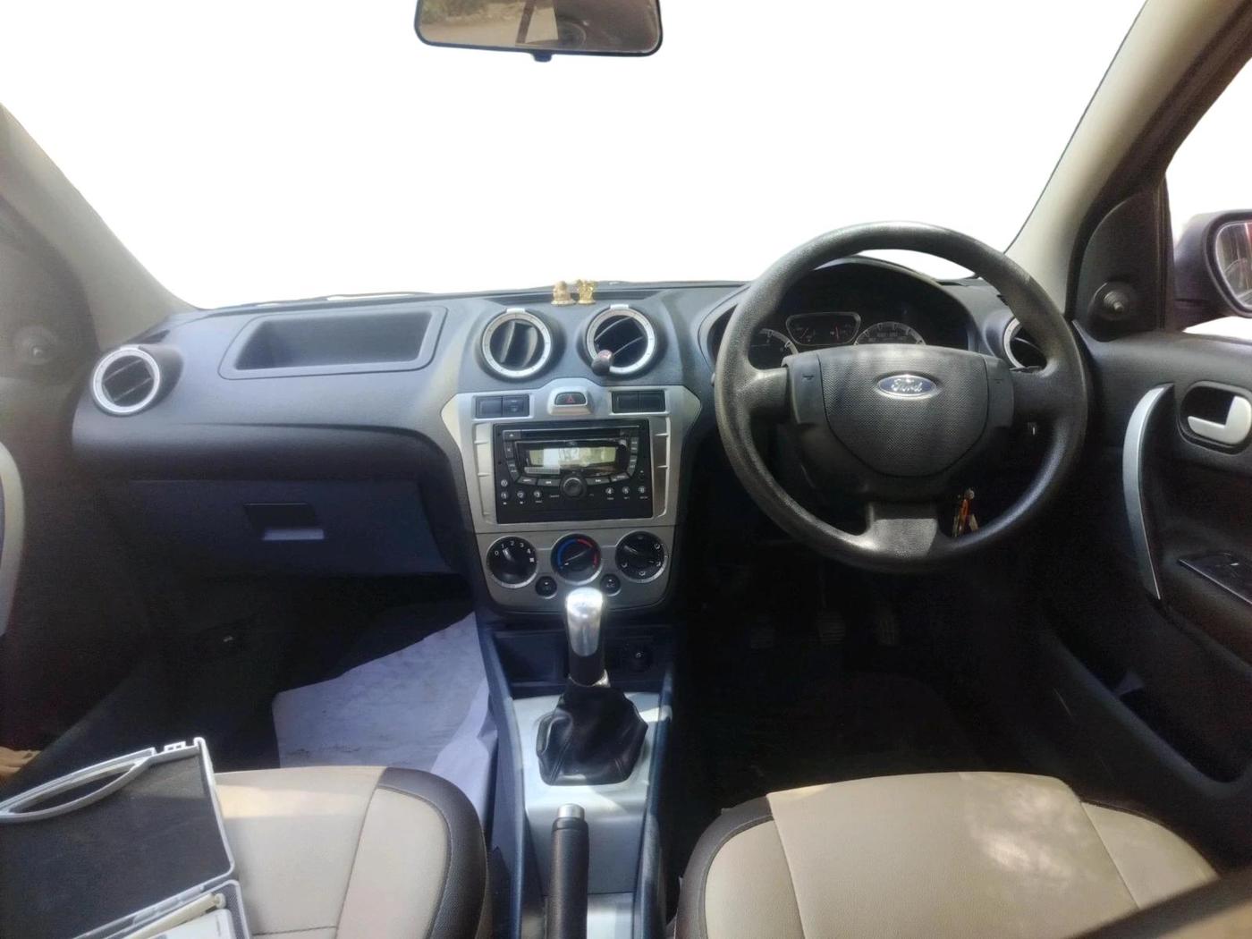 2013 Ford Classic 1.6 DURATEC CLXI, Petrol, Manual, 39,543 km, interior