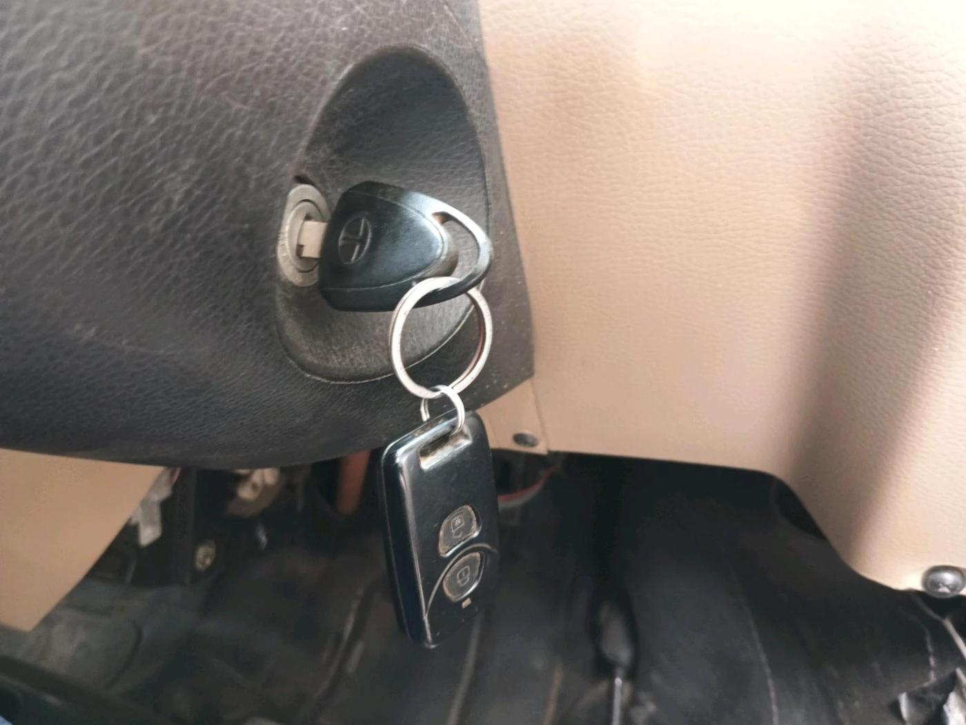 2013 Tata Nano LX, Petrol, Manual, 85,230 km, interior