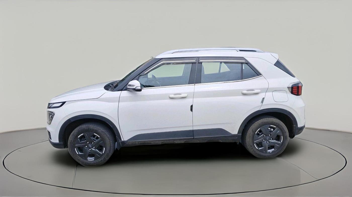2023 Hyundai VENUE SX 1.2 PETROL, Petrol, Manual, 18,442 km, exterior