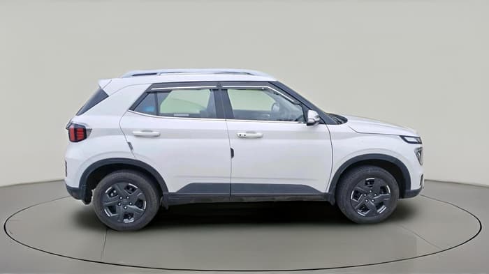 2023 Hyundai VENUE SX 1.2 PETROL, Petrol, Manual, 18,442 km, exterior