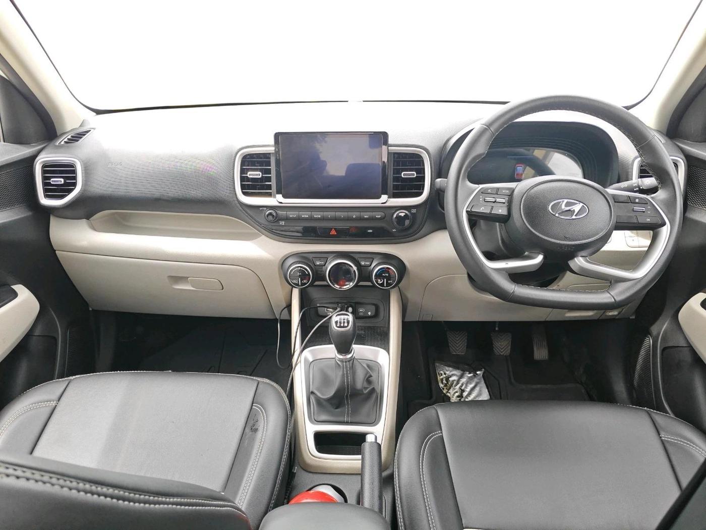 2023 Hyundai VENUE SX 1.2 PETROL, Petrol, Manual, 18,442 km, interior